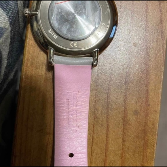 Kate Spade ♠️ - Picture 3 of 3